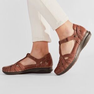 Clarks Appley Way Dark Tan 26165529 Leather Sandals